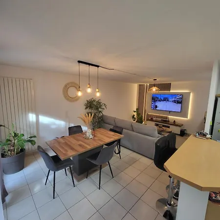Superbe T3 Avec Jacuzzi Privatif *